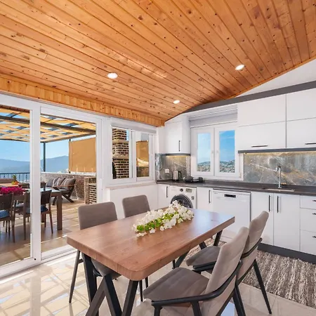 Luxury With Pool And Sauna In Ferienhaus Kalkan