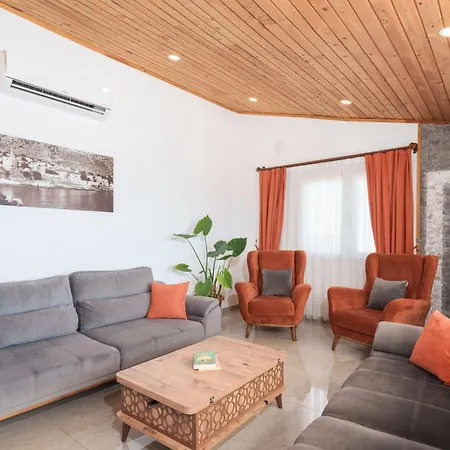 Luxury With Pool And Sauna In 度假居 *