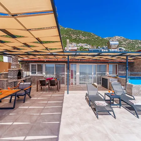 Luxury With Pool And Sauna In Ferienhaus *