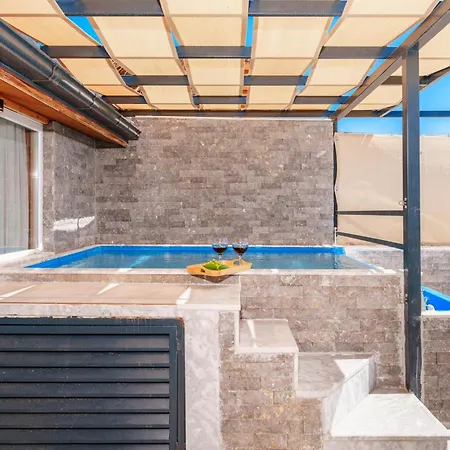 度假居 Luxury With Pool And Sauna In