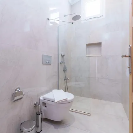 度假居 Luxury With Pool And Sauna In